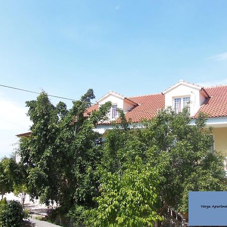 Verga Apartments & Suites Каламата Экстерьер фото