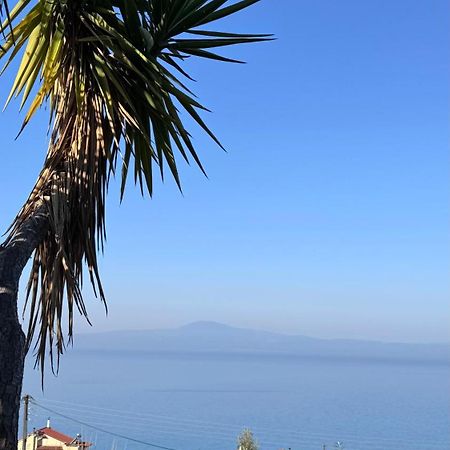 Verga Apartments & Suites Каламата Экстерьер фото