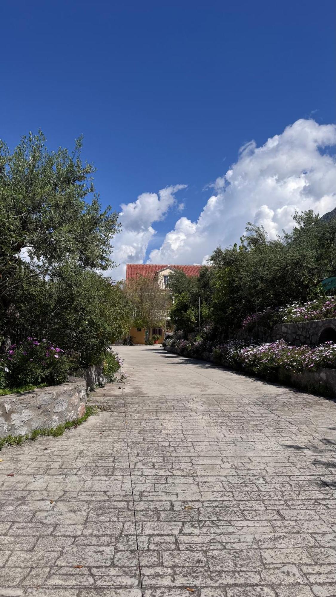 Verga Apartments & Suites Каламата Экстерьер фото