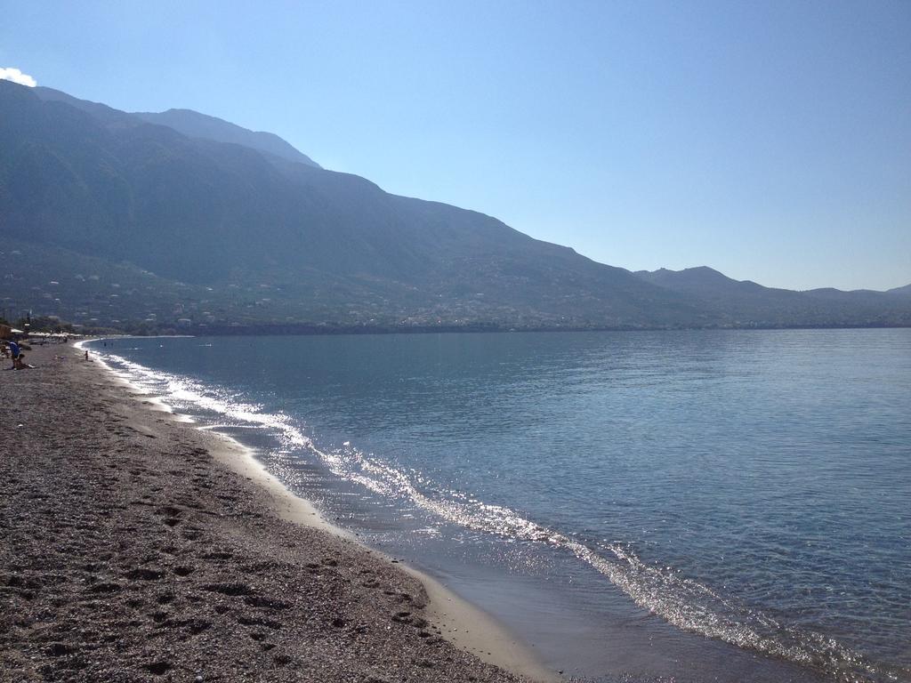 Verga Apartments & Suites Каламата Экстерьер фото